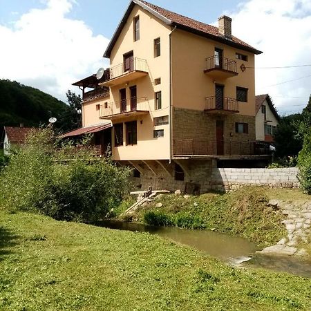 Guesthouse Smiljanic Slavkovica 외부 사진